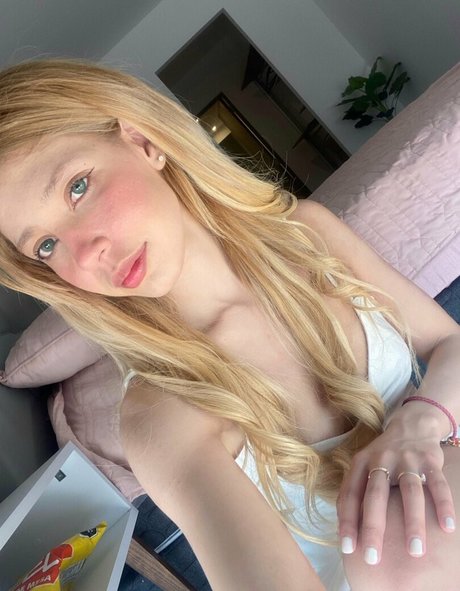 JennDiaz164 pornographic model archive