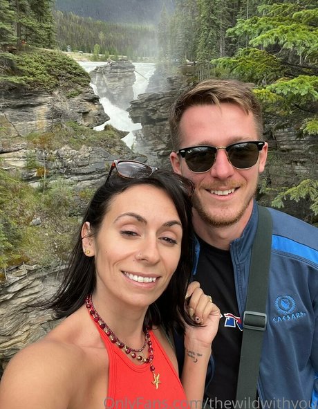 thewildwithyou model free picture