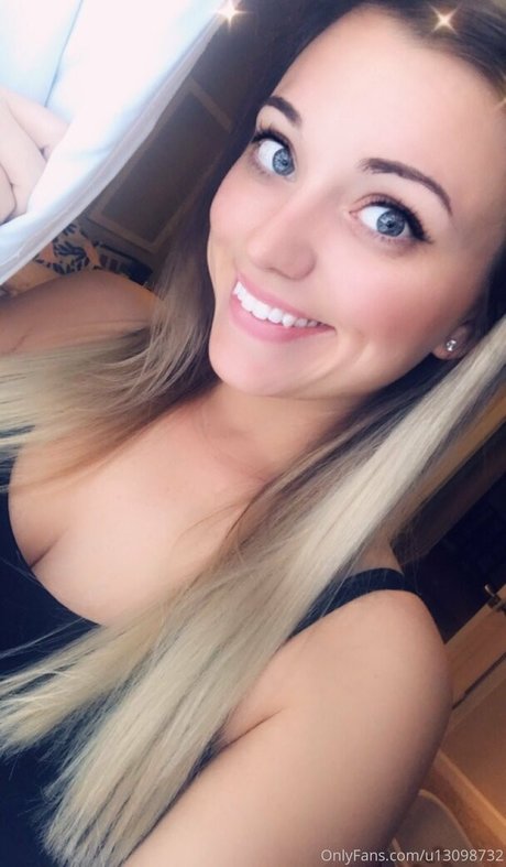 savannahpaige star adult img