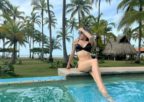 chicks with dicks onlyfans beautiful nude image