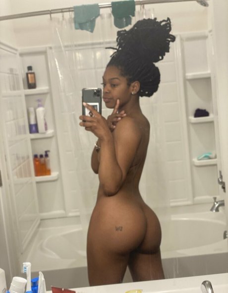 N Rosie model hot picture