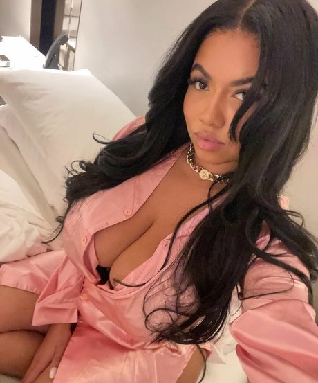 thelailalove pornographic star image