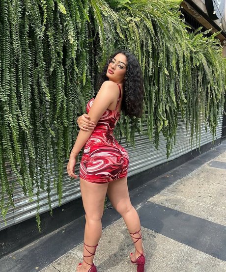 Camila Krystel model naked pic