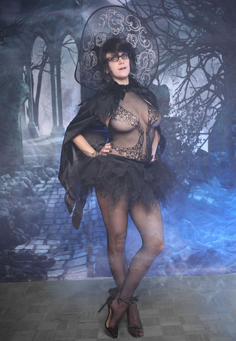 Little Finch xxx actress picture