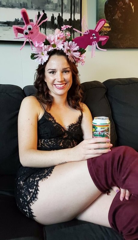 only beer fans model free pics