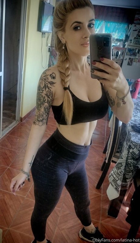 cheerleader onlyfans sexy naked pic