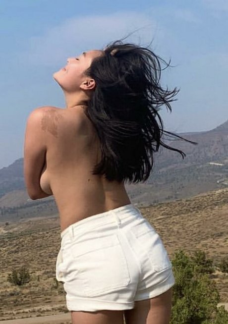 Issa Okamoto naked actress pics