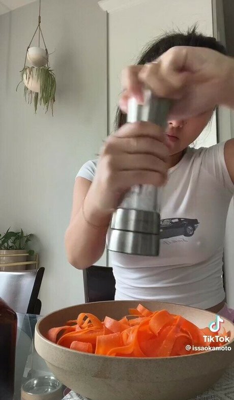 Issa Okamoto sex pornstar pic