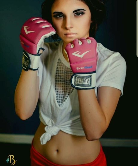 Chelsie Deville pornstar pretty image