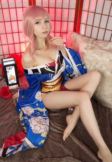 cute blonde onlyfans top photos