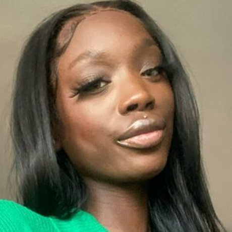 LomlZara nude actress photo