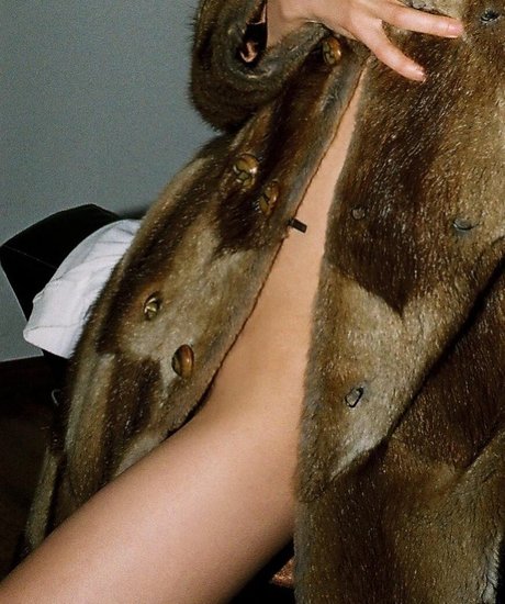 Lotussutra model erotic photo