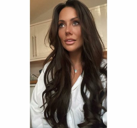 Victoria Love pornographic actress pic