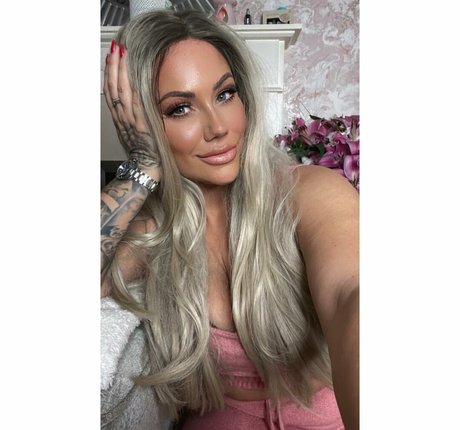 Victoria Love beautiful star gallery