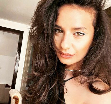 baby meryy93 hot actress archive