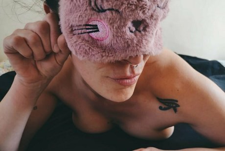 blonde babe onlyfans beautiful images