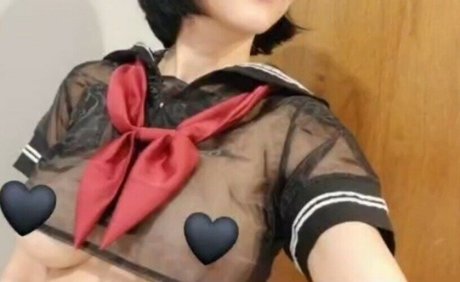 YukiValentine high quality model images