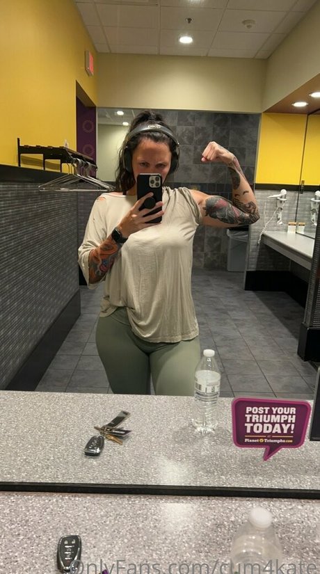 cum4kate model art pic