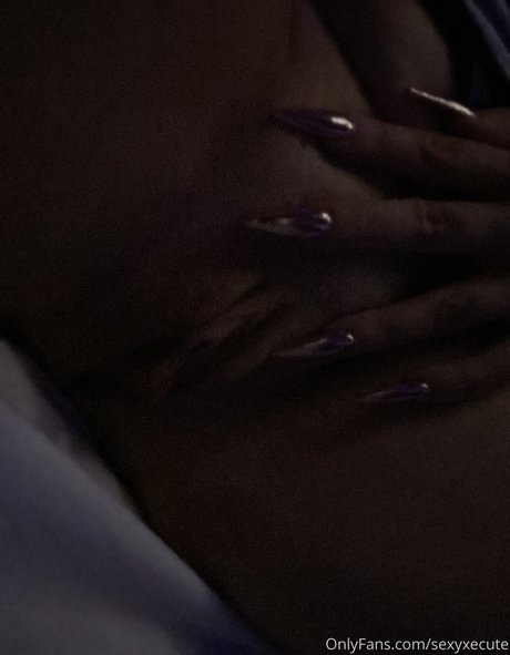 missyxecute star erotic image