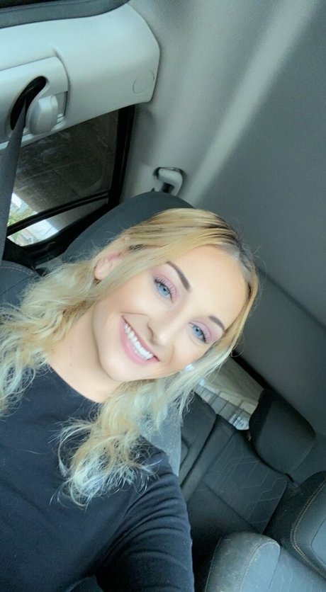 tallielorain hd pornstar img