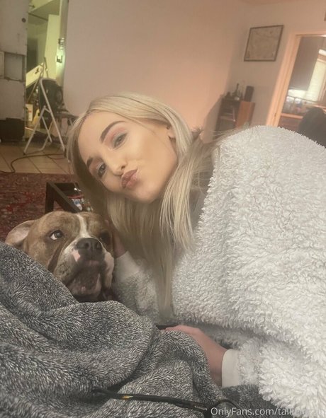 tallielorain naked actress img