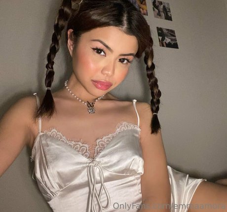 chicadorr pretty pornstar img