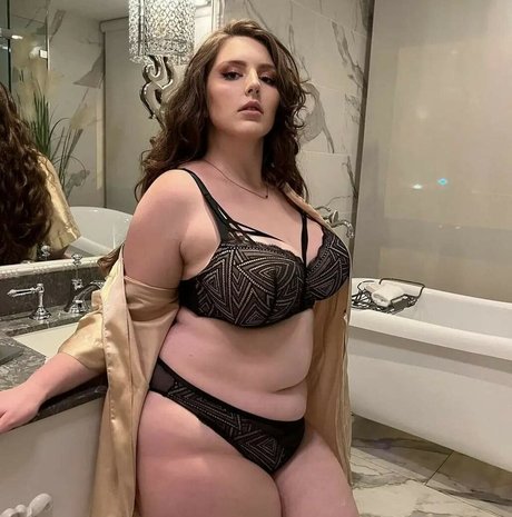 non nude onlyfans sexy nudes archive