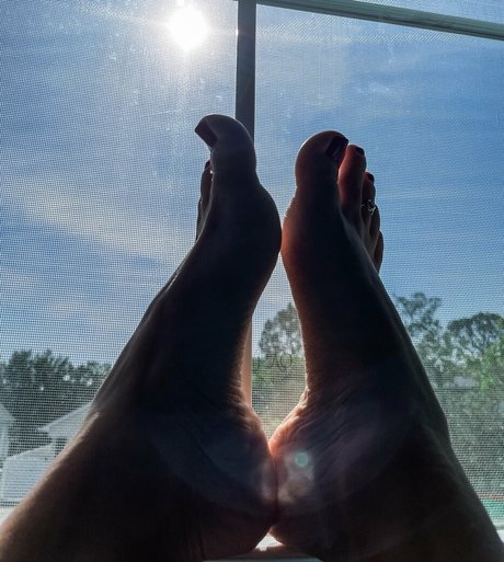 paisitafeetpao nude star archive