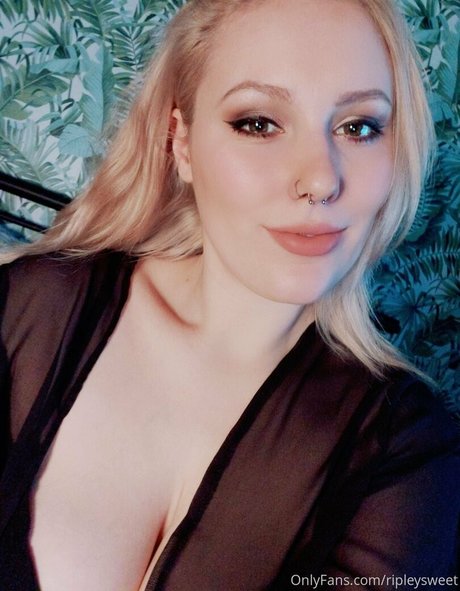 ripleysweet model beautiful archive