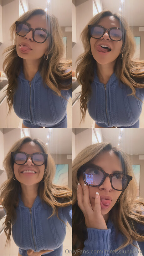 Itsmisslunabay erotic pornstar pictures