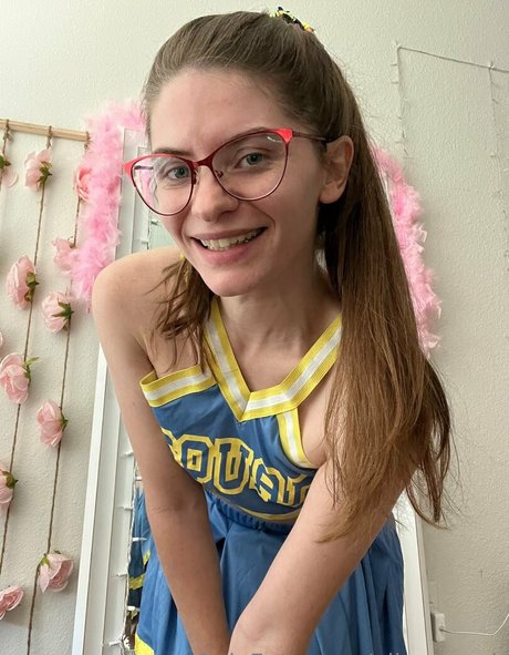 Alice March porn model picture