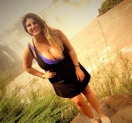 Coral Hagag model top galleries