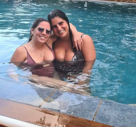 Coral Hagag model nude pic