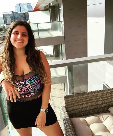 Coral Hagag hd pornstar image