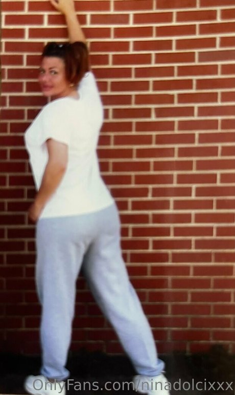 ninadolcixxx nude model photos