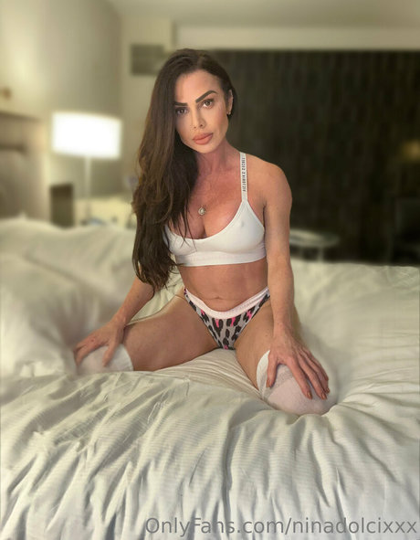 ninadolcixxx model exclusive pictures