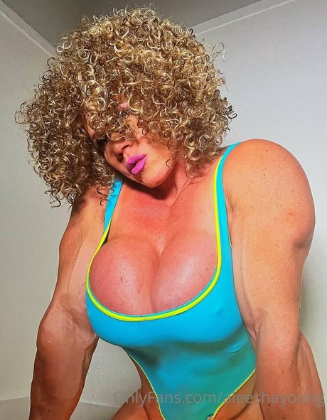 aleeshayoung star beautiful photo