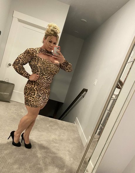 aleeshayoung model best photos