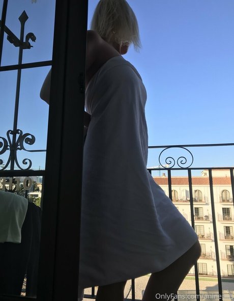 vaniljepus nude star photo