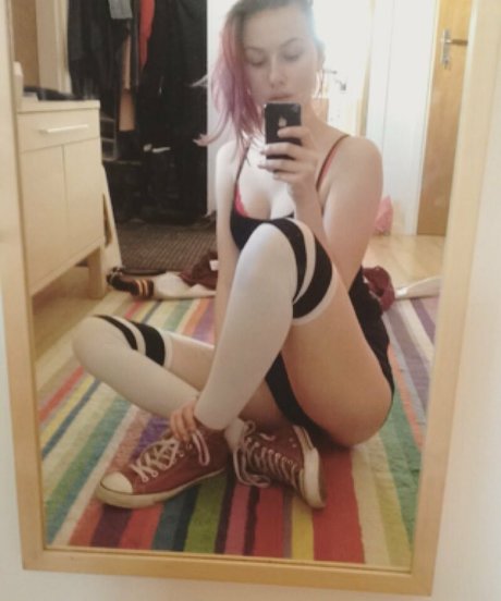 Hanningerc sexy actress archive