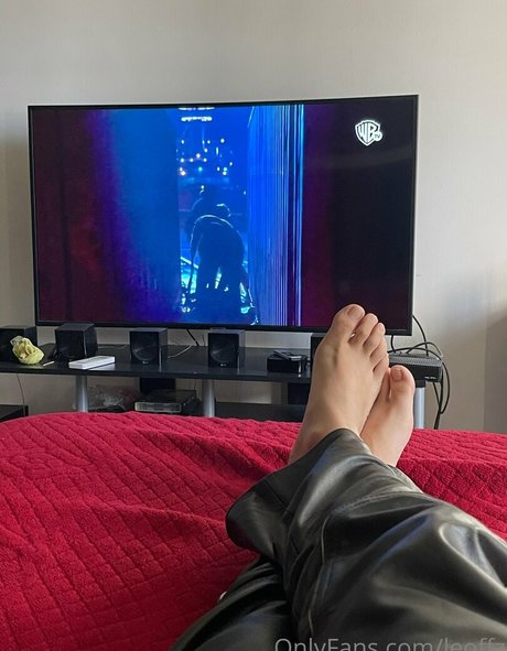 leoffz model sexy pictures