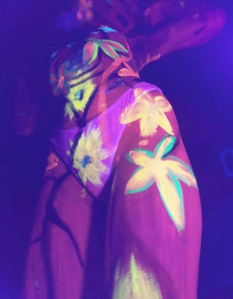 khalor perfect actress image