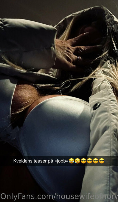 housewifeofnorway sexy actress image