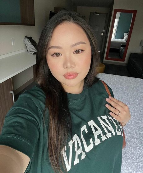 angie babe star nudes photos