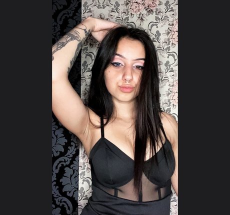 gonoszhalott pornstar pretty photo