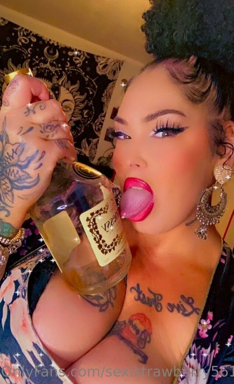 sexistrawberry5611 model pornographic gallery