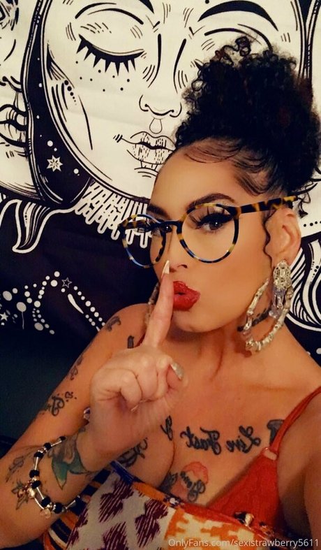 sexistrawberry5611 Profile Photo