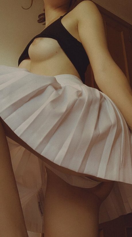 evesvalentine high quality model picture