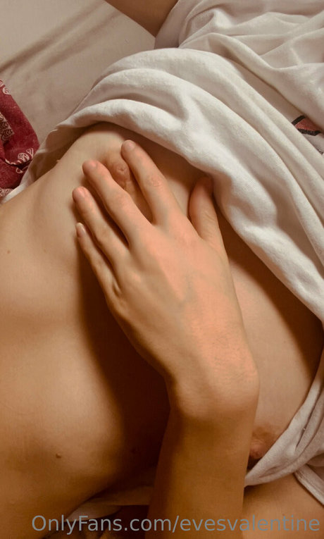 evesvalentine pornstar free photo