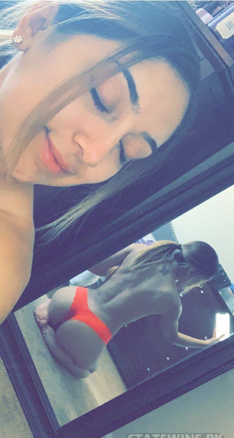 pregnant threesome onlyfans beautiful pic